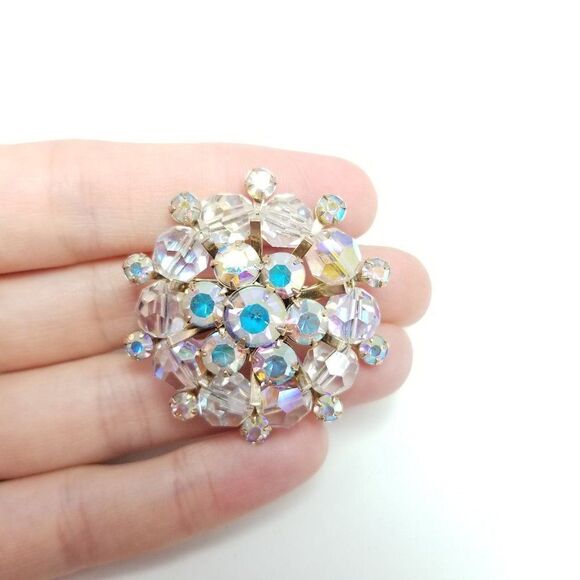Vintage Rhinestone and AB Crystal Cluster Snowflake Brooch Lapel Pin, Estate - Picture 1 of 6